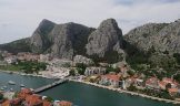 Was zu sehen in der umgebung von omis kroatien