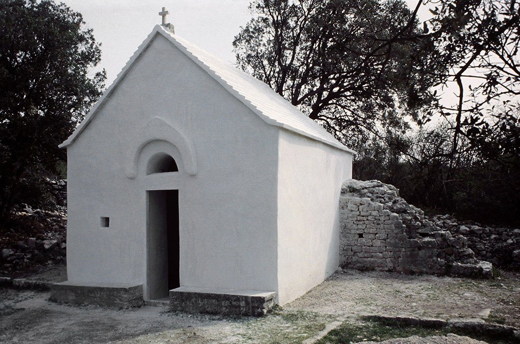 Kirche stomorica lozisca