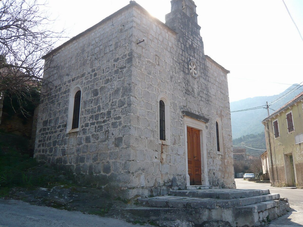 Kirche der hl apollonia vrisnik