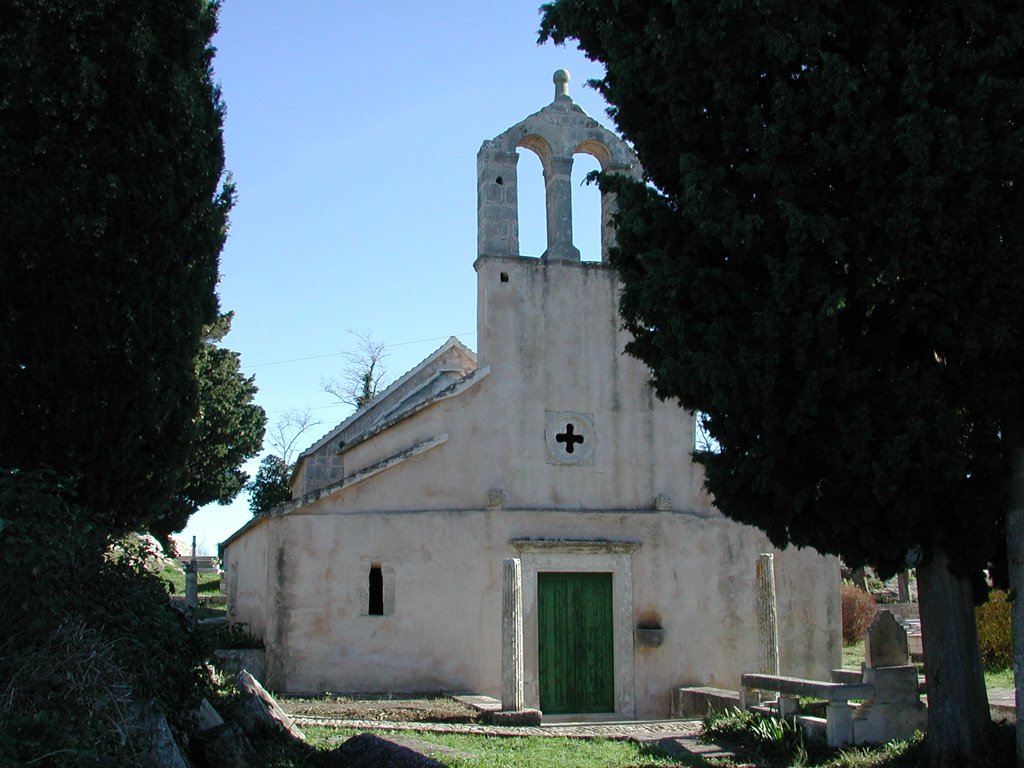 Kirche des heiligen geistes auf dem friedhof skrip