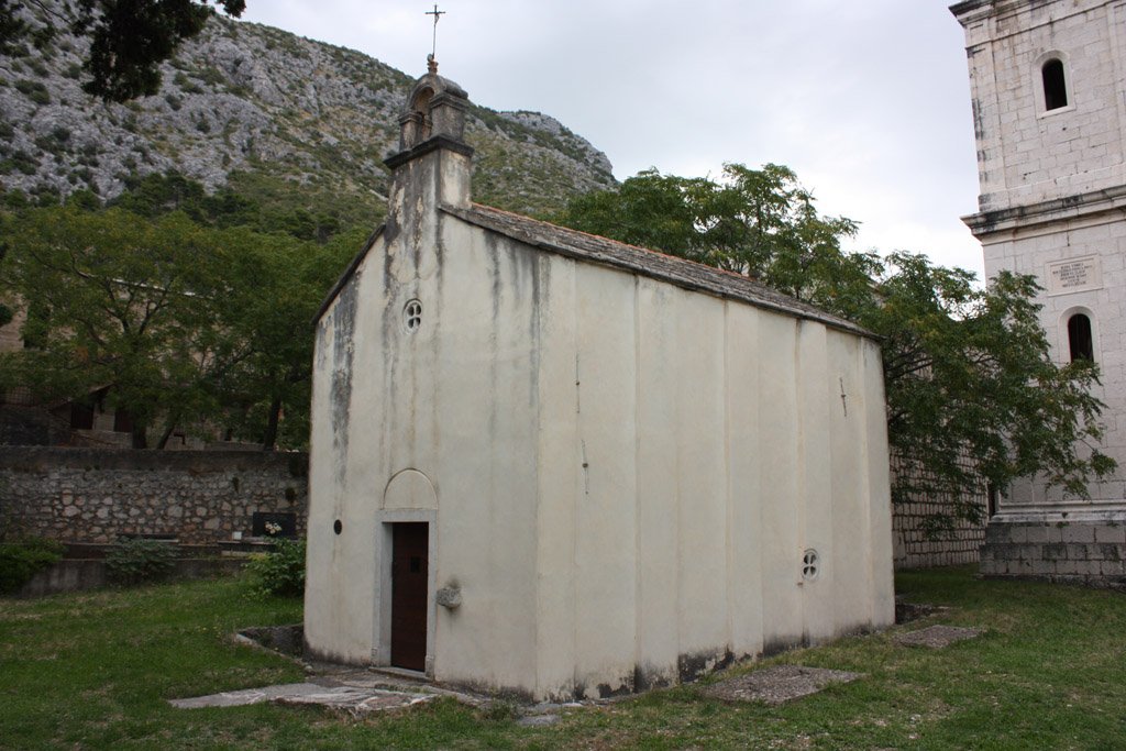Kirche des hl johannes des taufers podaca