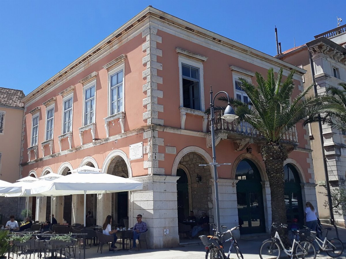Gebaude des hrvatski dom stari grad