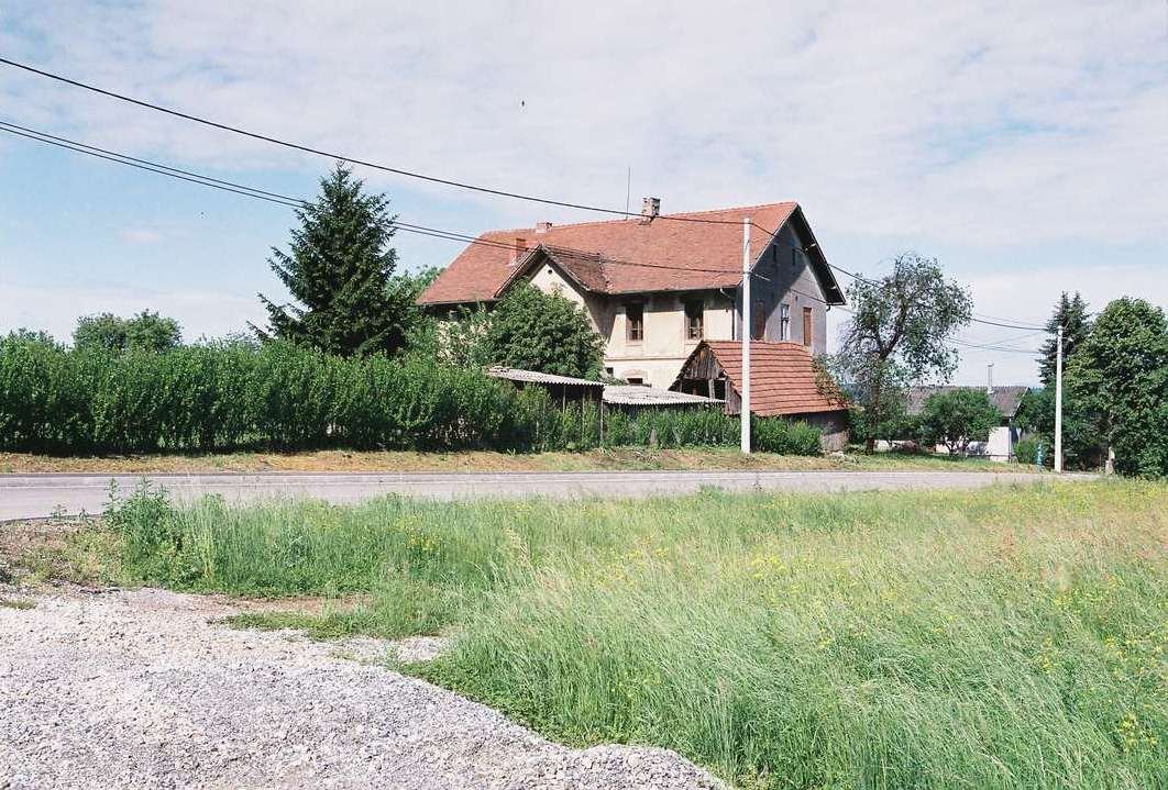 Gebaude der alten schule poljanica bistranska